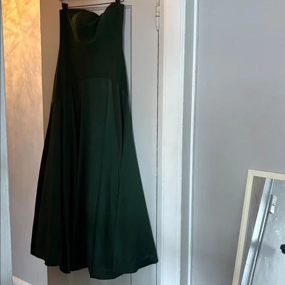 Hutch Francene strapless emerald green tulle maxi dress cocktail party event 6 - Picture 3 of 8